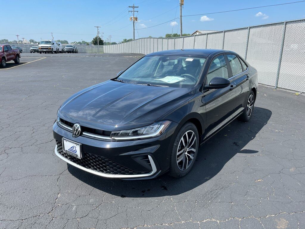 2025 Volkswagen Jetta 1.5T SE Green Bay WI