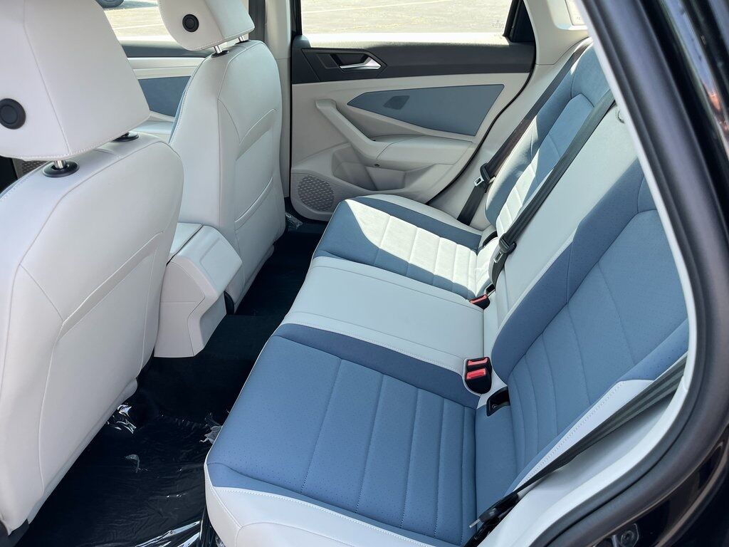 2025 Volkswagen Jetta 1.5T SE Green Bay WI