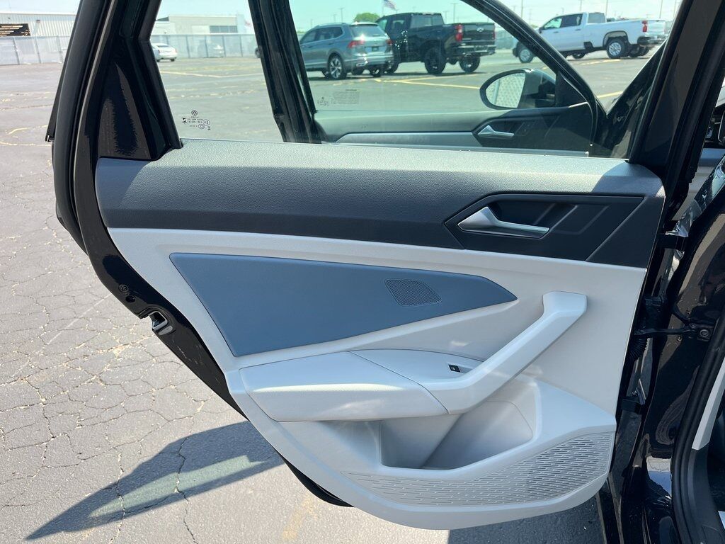 2025 Volkswagen Jetta 1.5T SE Green Bay WI