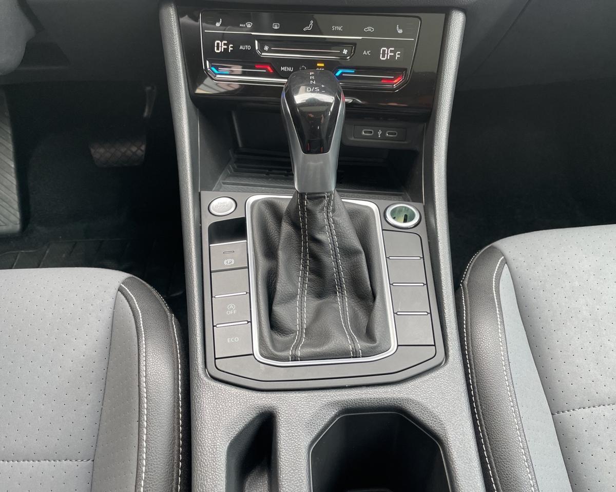 2025 Volkswagen Jetta 1.5T SE Sedan 4D Port Orchard WA