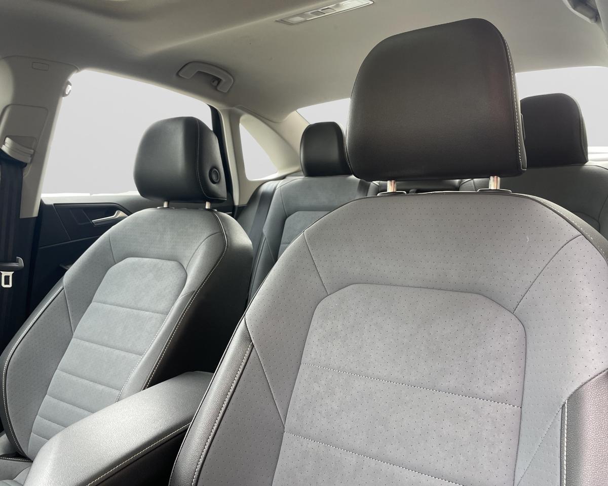 2025 Volkswagen Jetta 1.5T SE Sedan 4D Port Orchard WA