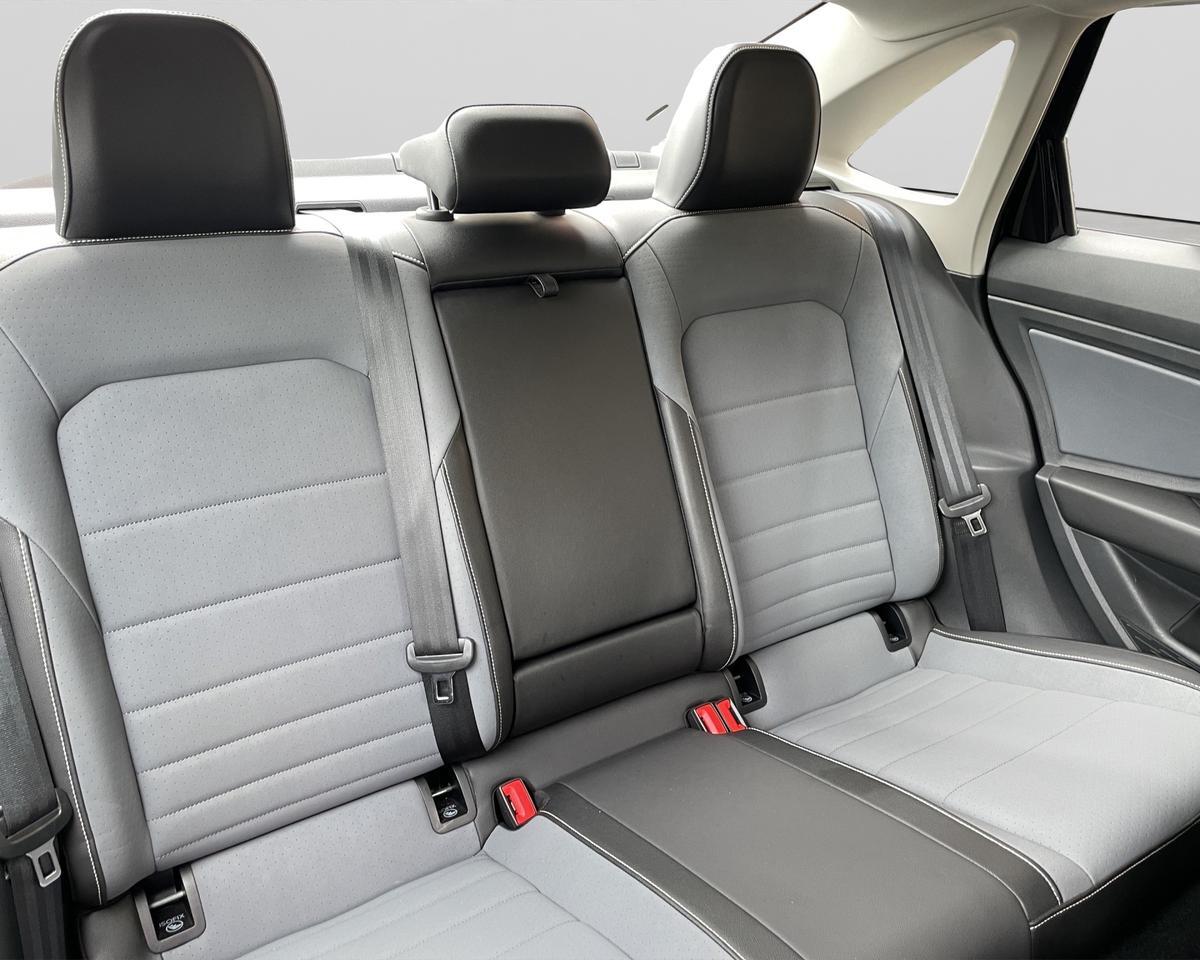 2025 Volkswagen Jetta 1.5T SE Sedan 4D Port Orchard WA