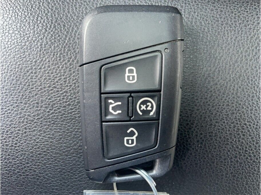 2025 Volkswagen Jetta 1.5T SE Sedan 4D Port Orchard WA