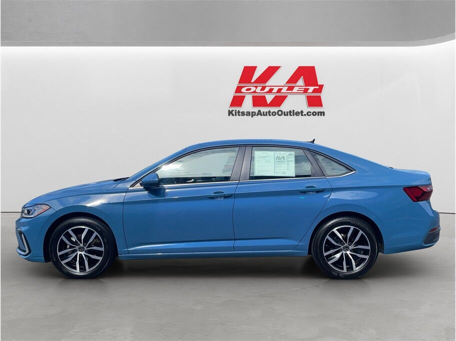 2025 Volkswagen Jetta 1.5T SE Sedan 4D Port Orchard WA