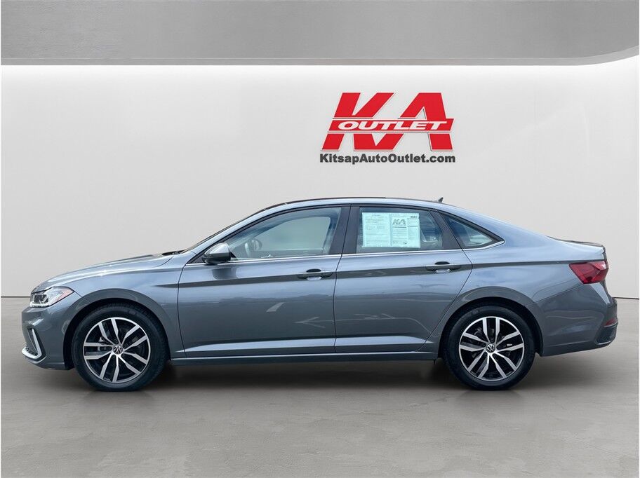 2025 Volkswagen Jetta 1.5T SE Sedan 4D Port Orchard WA