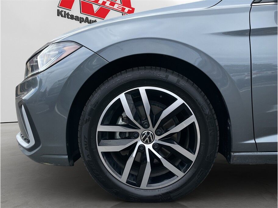 2025 Volkswagen Jetta 1.5T SE Sedan 4D Port Orchard WA
