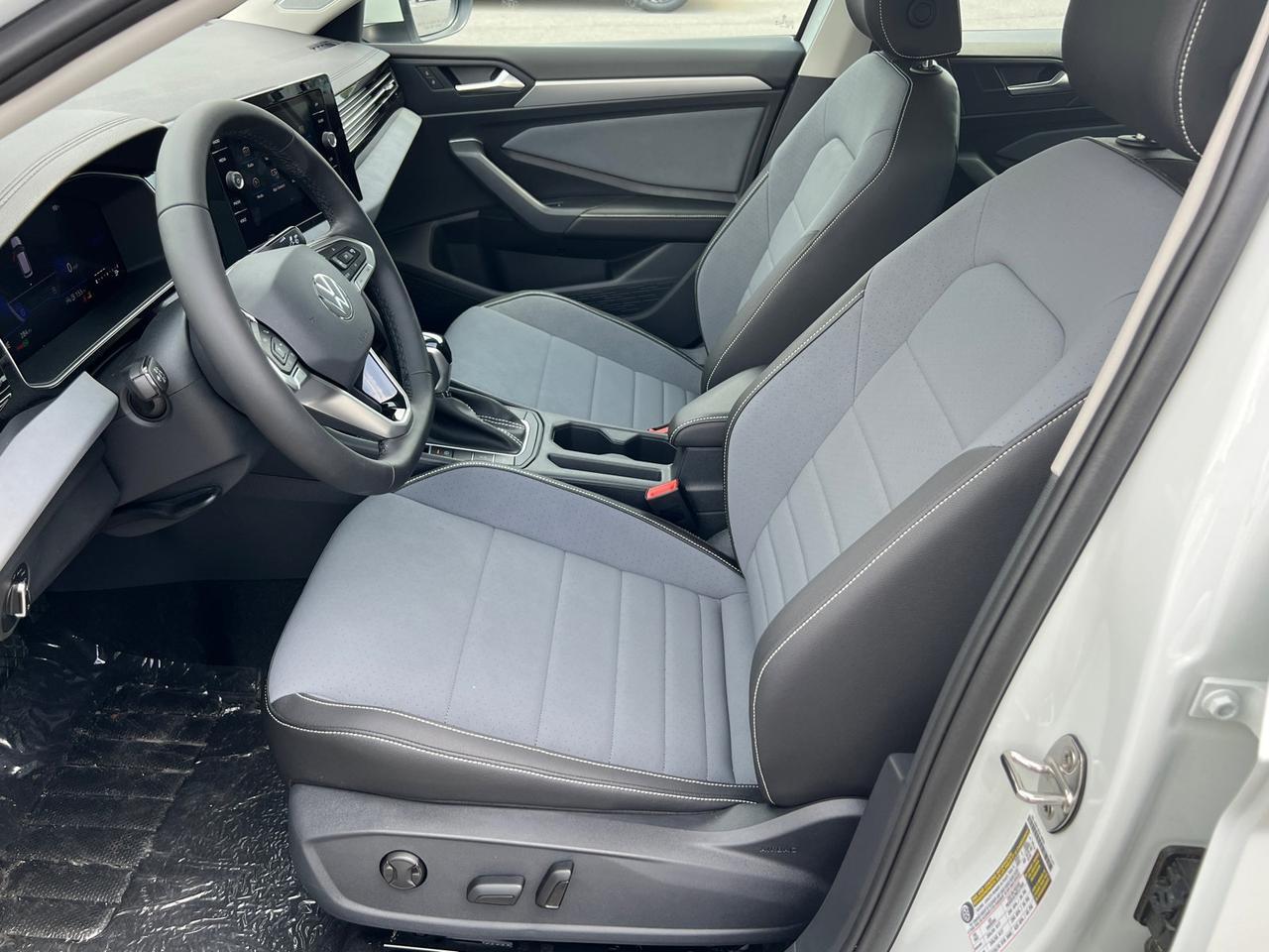 2025 Volkswagen Jetta 1.5T SE Hagerstown MD