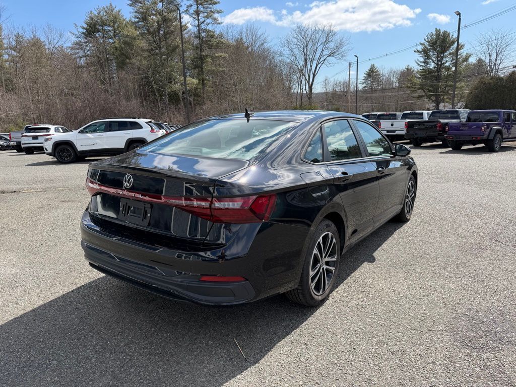 2025 Volkswagen Jetta 1.5T Sport Orange MA
