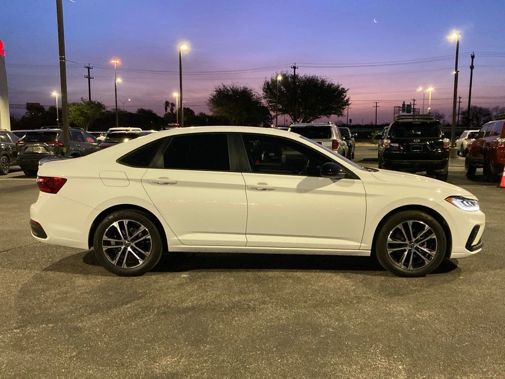 2025 Volkswagen Jetta 1.5T Sport