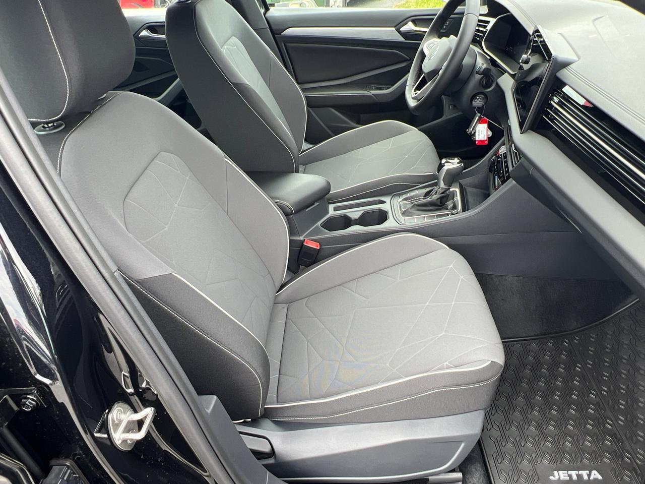 2025 Volkswagen Jetta 1.5T Sport Hagerstown MD