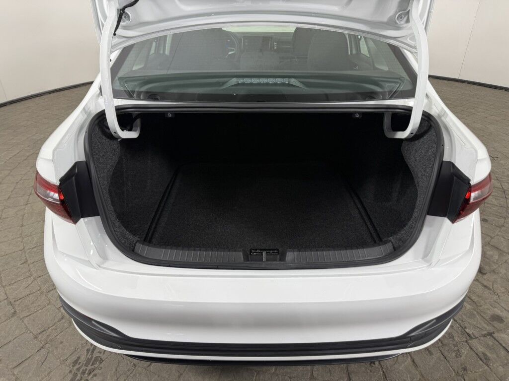 2025 Volkswagen Jetta S Auto Maumee OH