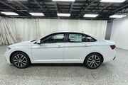 2025 Volkswagen Jetta SE Oshkosh WI