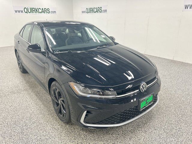 2025 Volkswagen Jetta SE Oshkosh WI