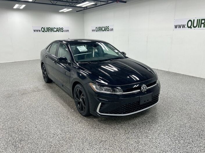 2025 Volkswagen Jetta SE Oshkosh WI