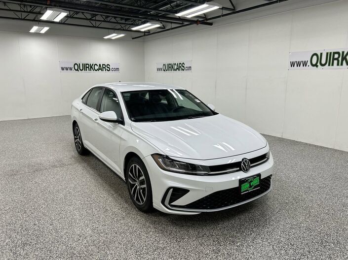 2025 Volkswagen Jetta SE Oshkosh WI