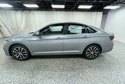 2025 Volkswagen Jetta SE Oshkosh WI