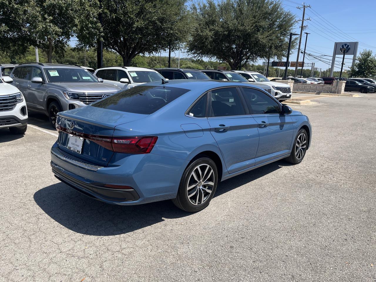 2025 Volkswagen Jetta SE
