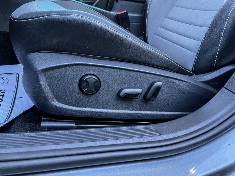 2025 Volkswagen Jetta SE Wilmington NC