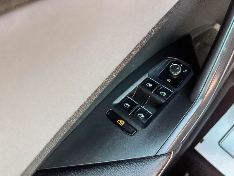 2025 Volkswagen Jetta SE Wilmington NC