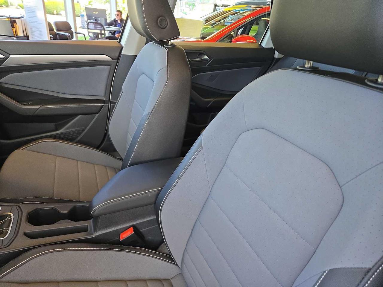2025 Volkswagen Jetta SE Wellesley MA