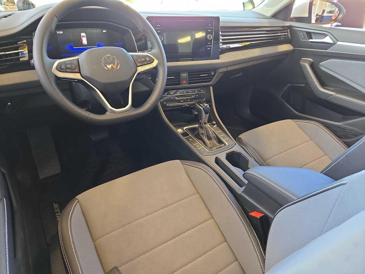 2025 Volkswagen Jetta SE Wellesley MA