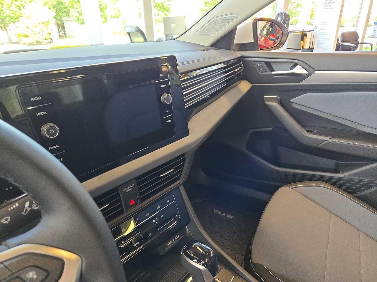 2025 Volkswagen Jetta SE Wellesley MA