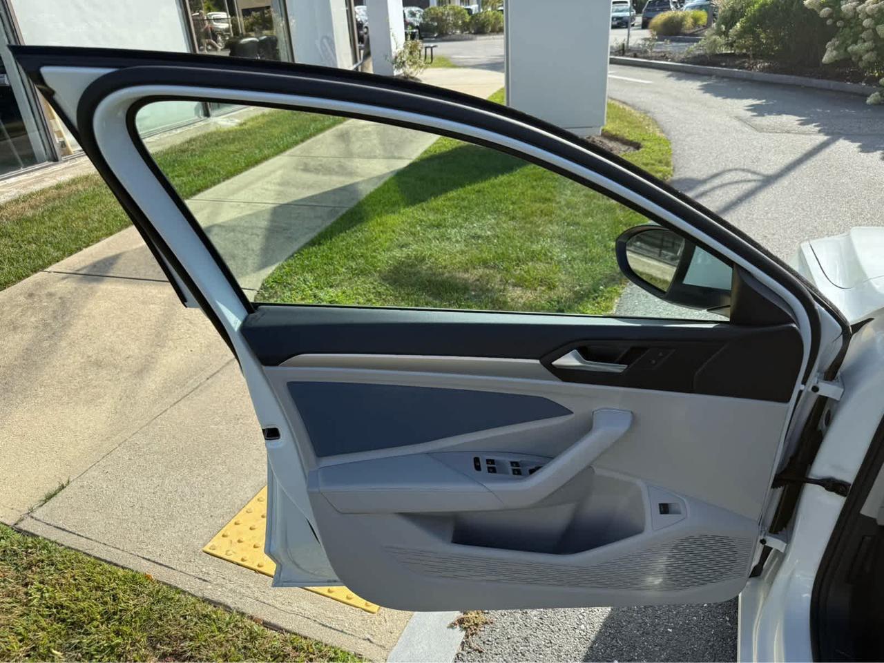 2025 Volkswagen Jetta SE Wellesley MA