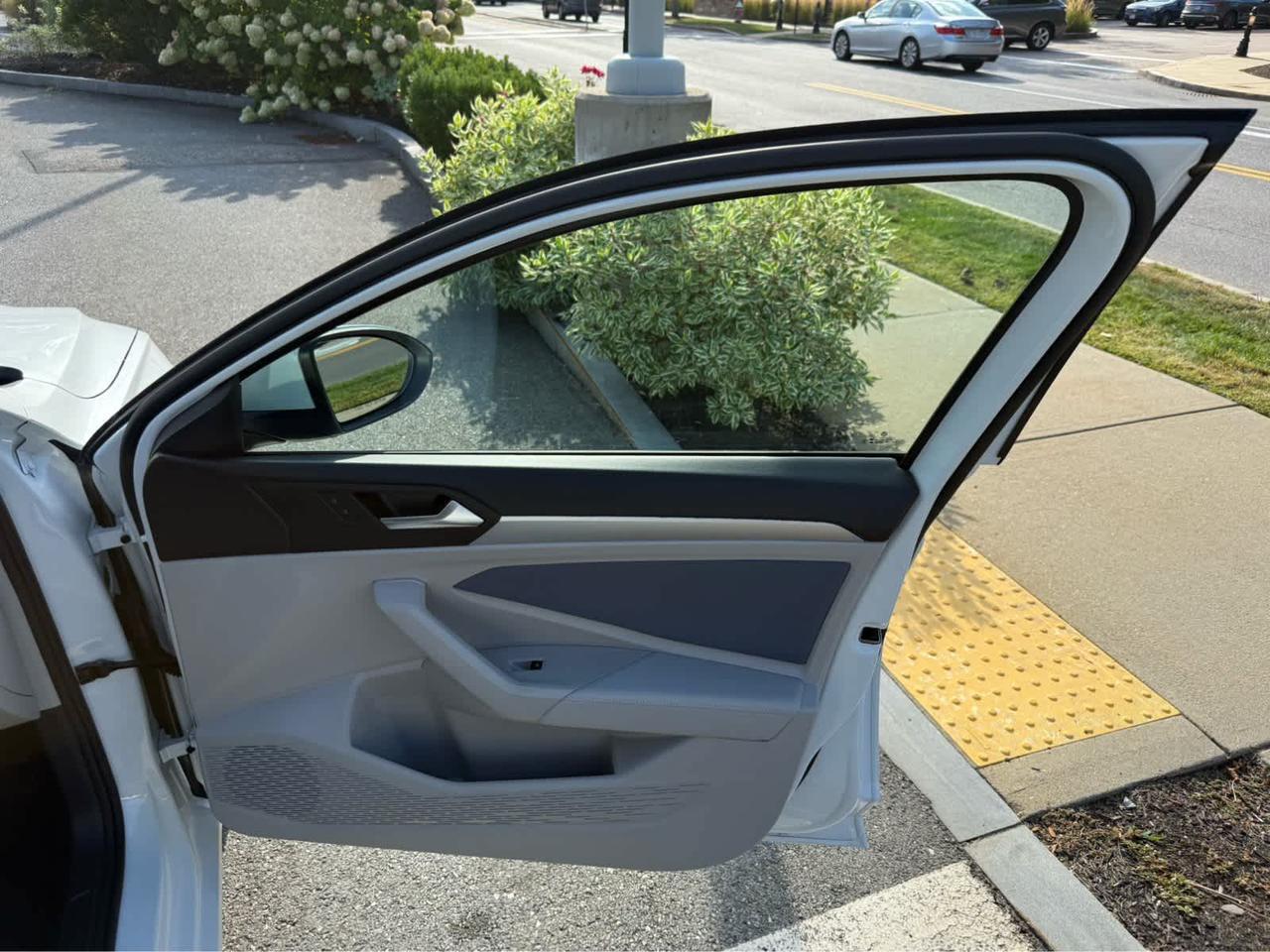 2025 Volkswagen Jetta SE Wellesley MA