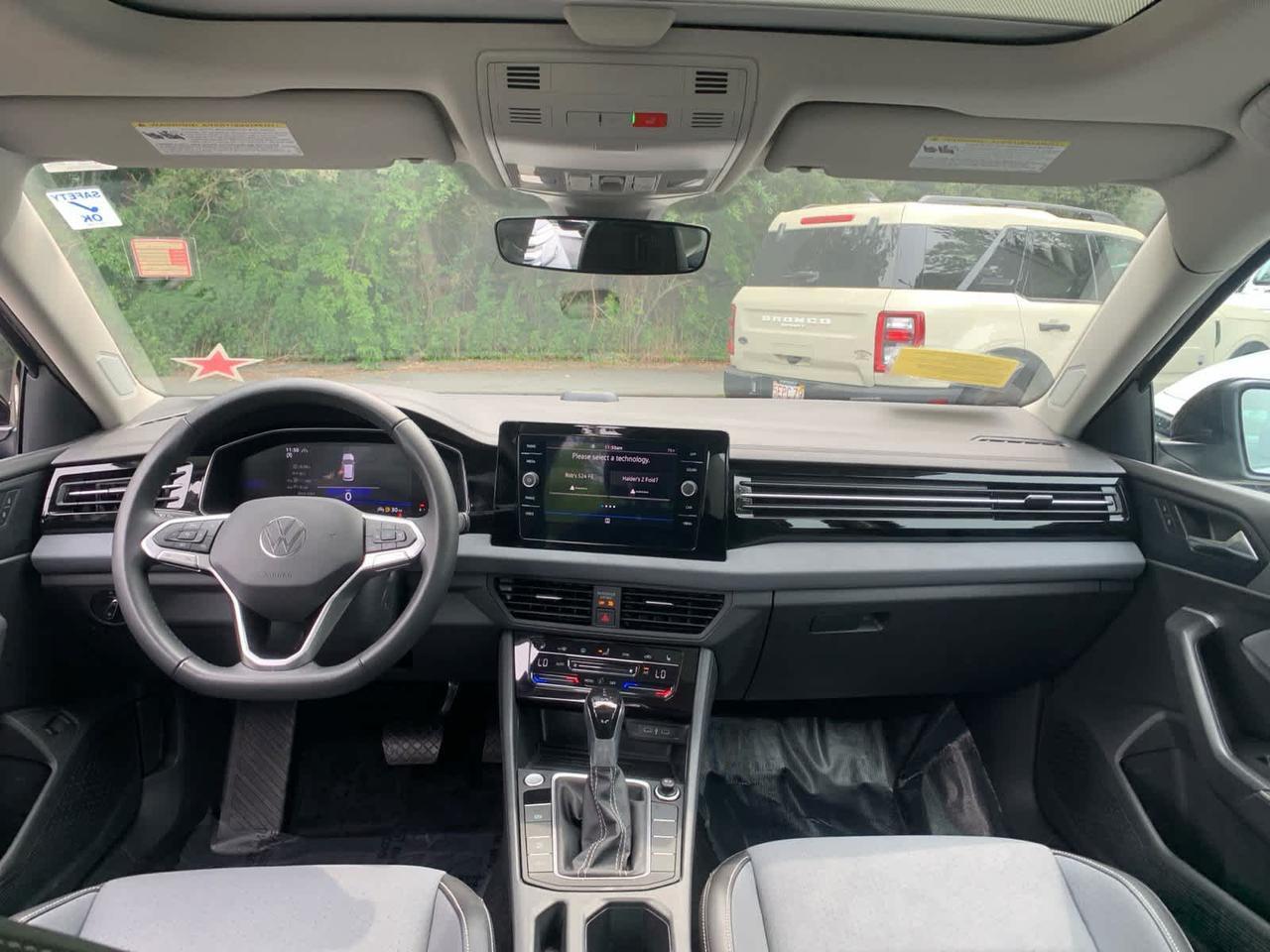2025 Volkswagen Jetta SE Dartmouth MA