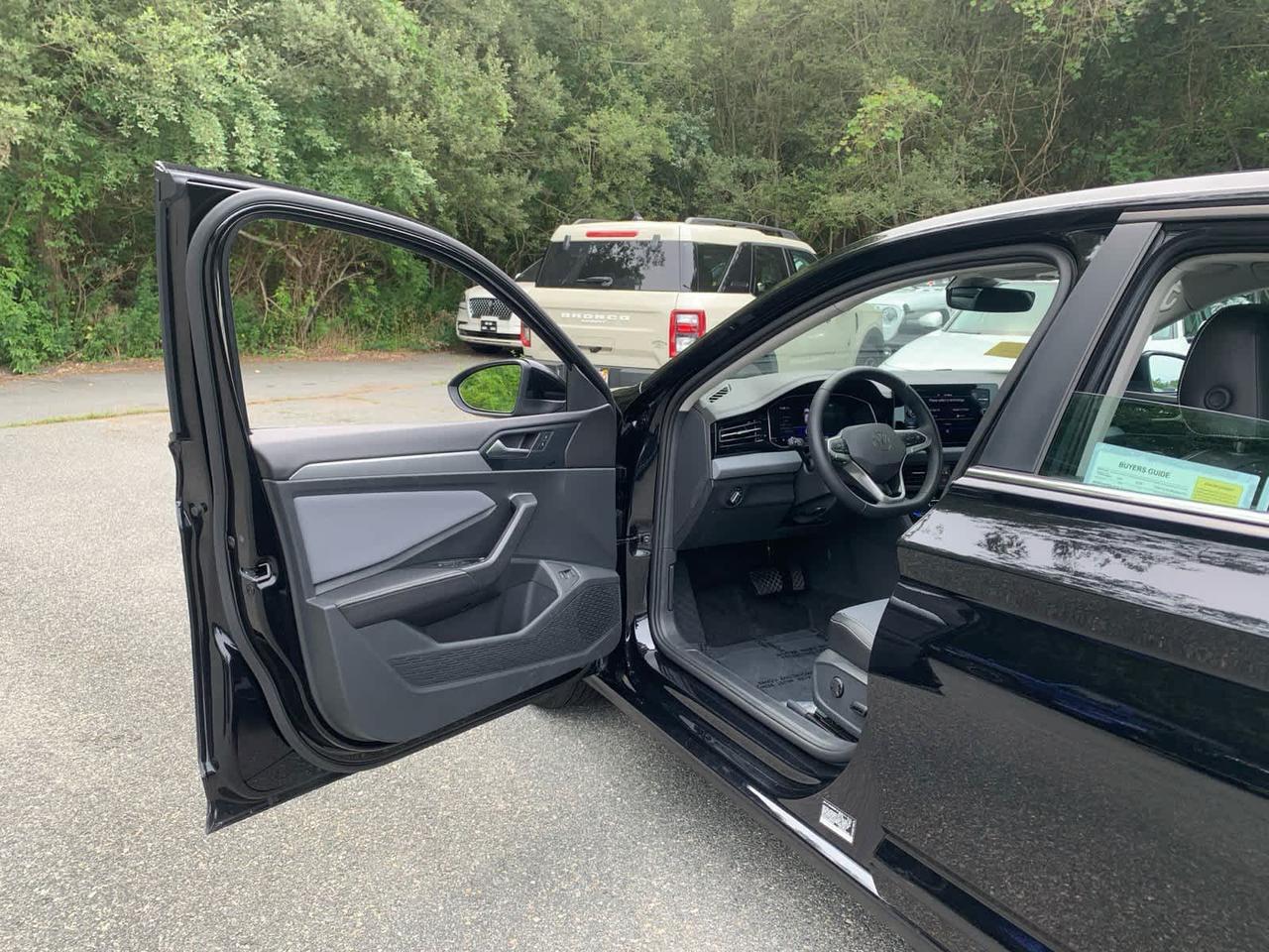 2025 Volkswagen Jetta SE Dartmouth MA