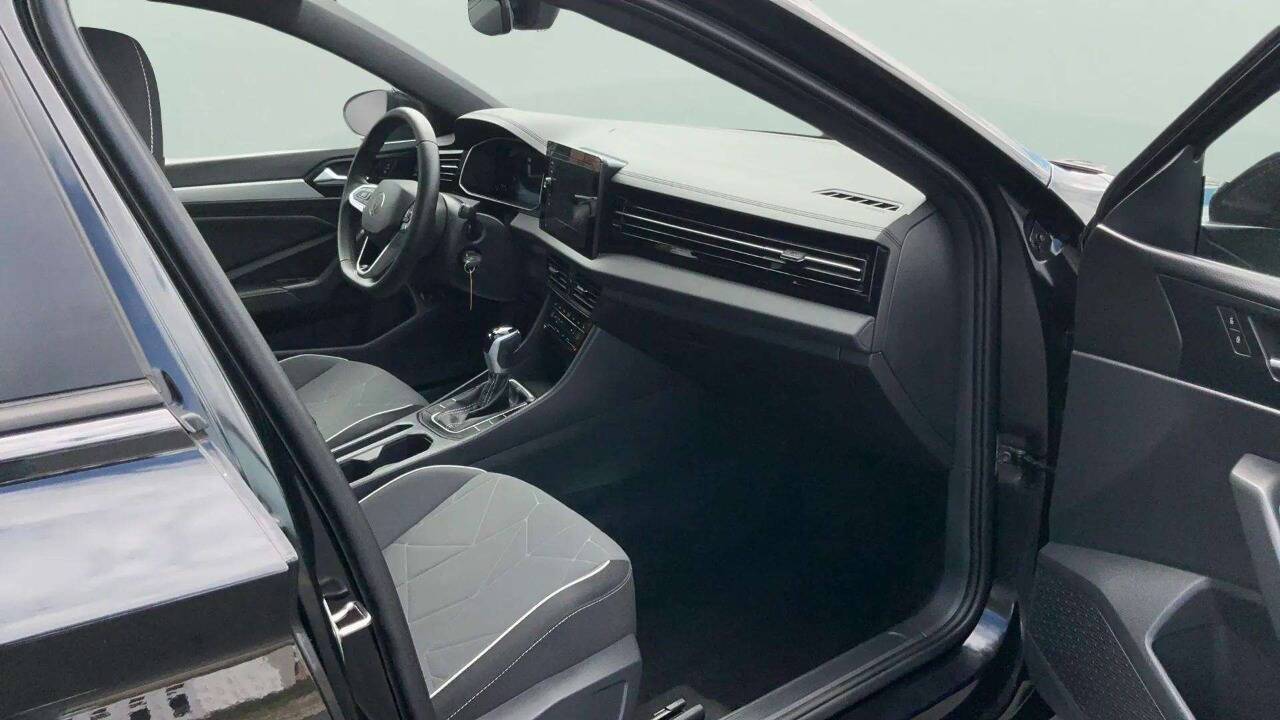2025 Volkswagen Jetta Sport 4dr Sedan Chesterfield MI