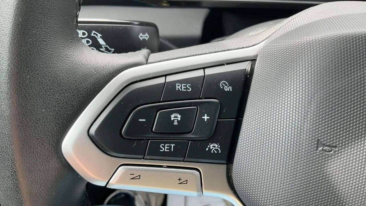 2025 Volkswagen Jetta Sport 4dr Sedan Chesterfield MI
