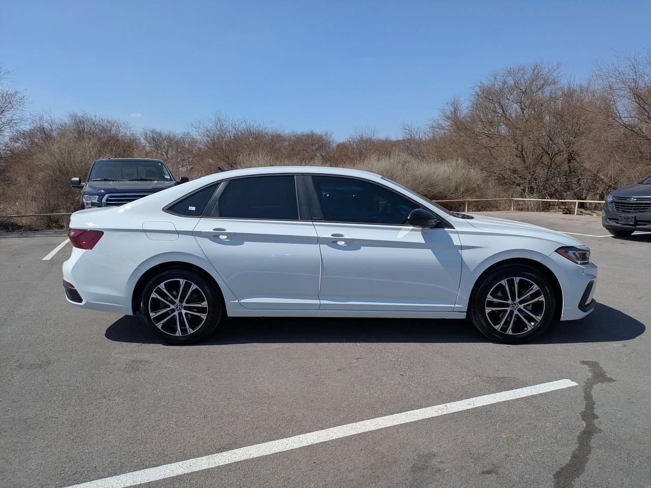 2025 Volkswagen Jetta Sport