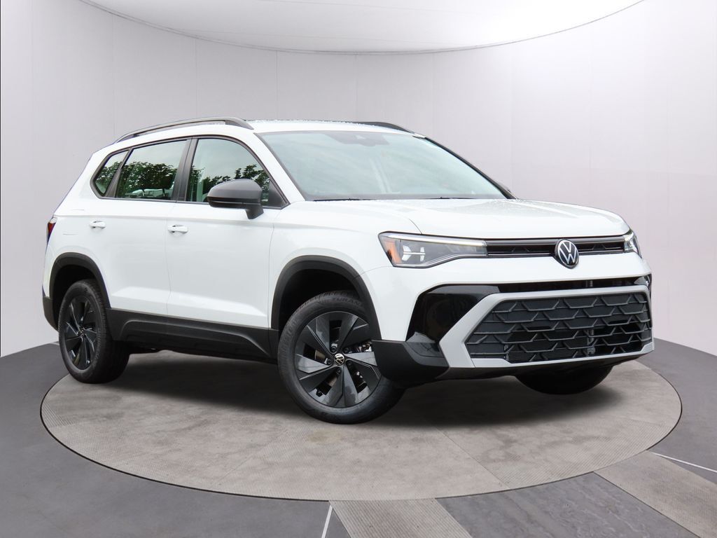 2025 Volkswagen Taos 1.5T S Oshkosh WI