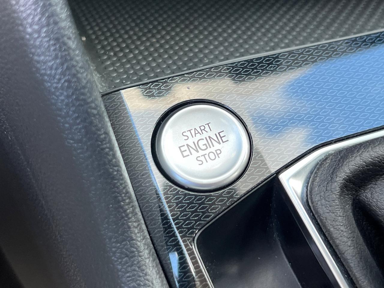 2025 Volkswagen Taos 1.5T S Hagerstown MD