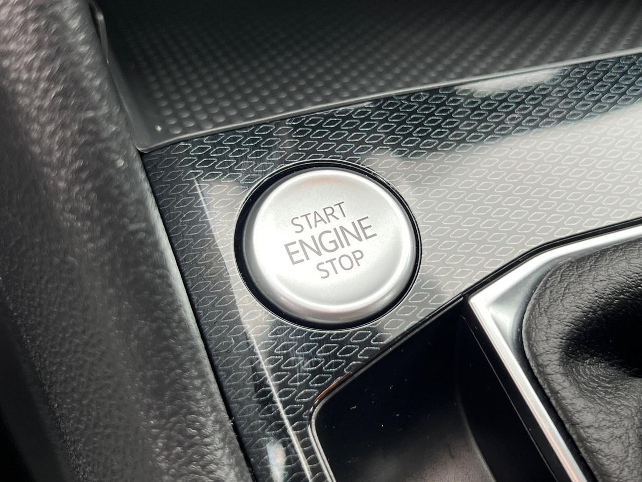 2025 Volkswagen Taos 1.5T S Hagerstown MD