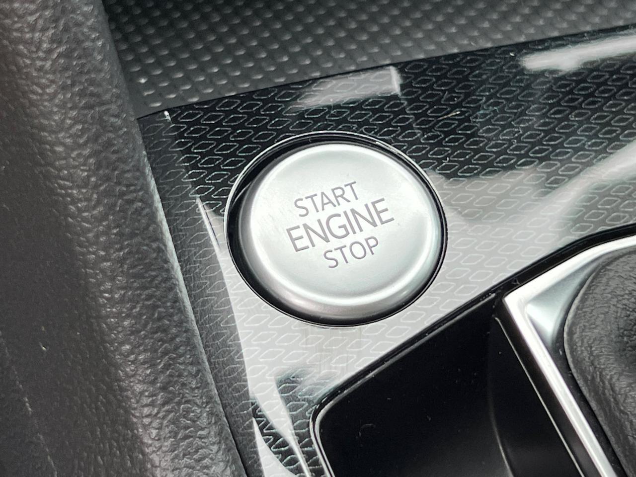 2025 Volkswagen Taos 1.5T S Hagerstown MD