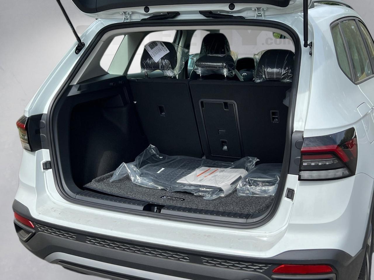 2025 Volkswagen Taos 1.5T S Hagerstown MD