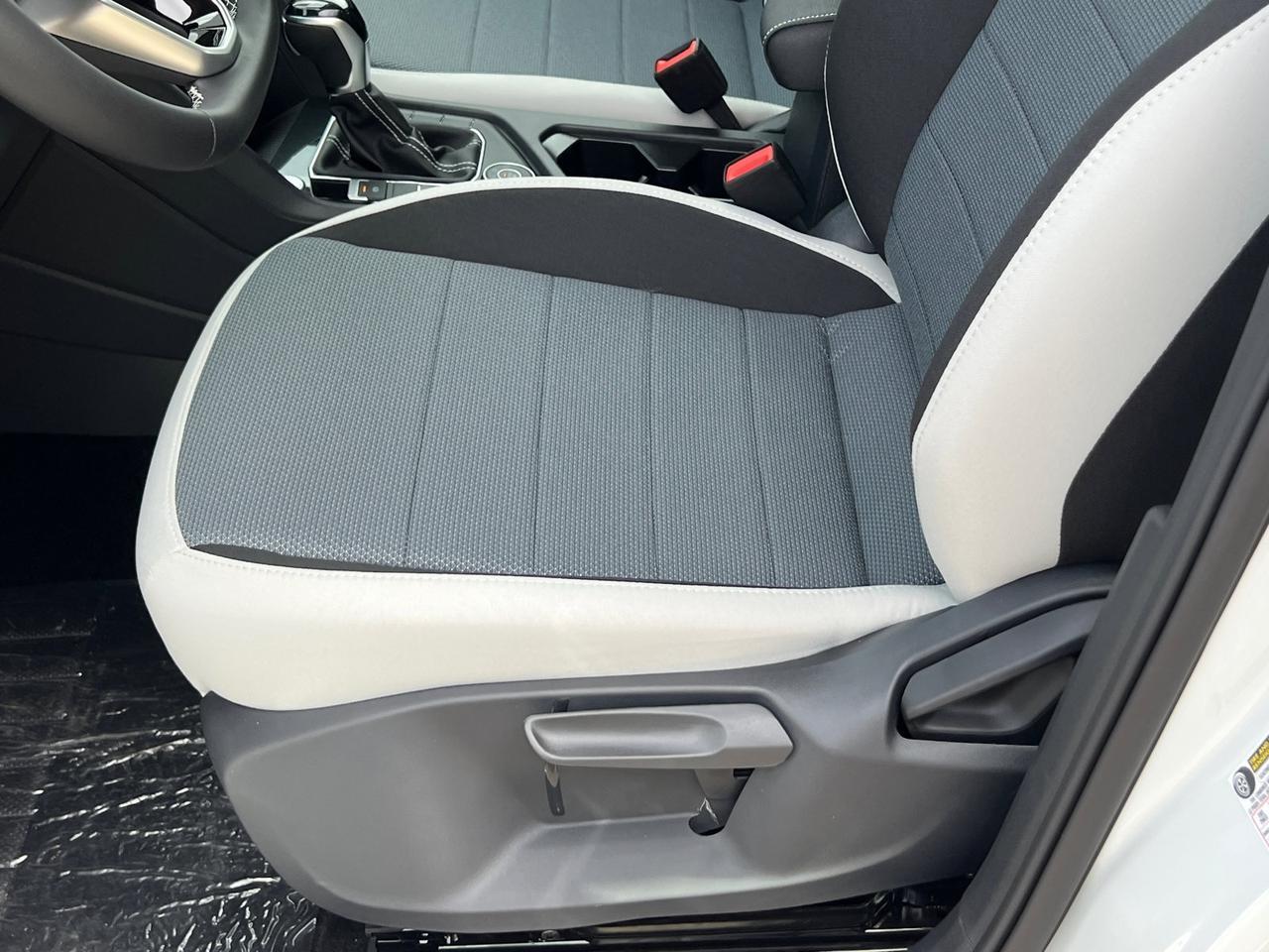 2025 Volkswagen Taos 1.5T S Hagerstown MD