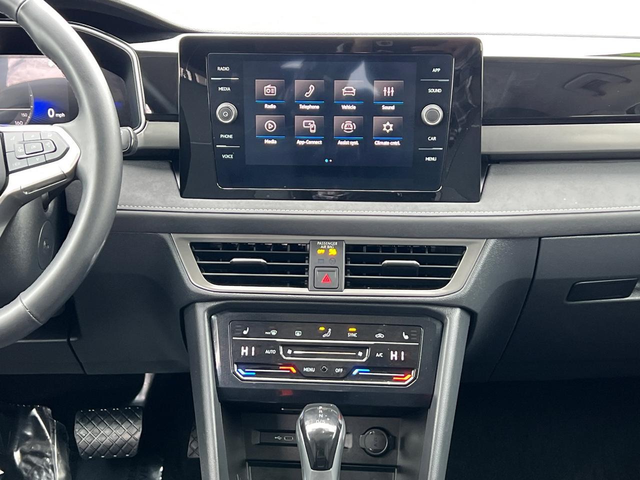 2025 Volkswagen Taos 1.5T SE Black Hagerstown MD