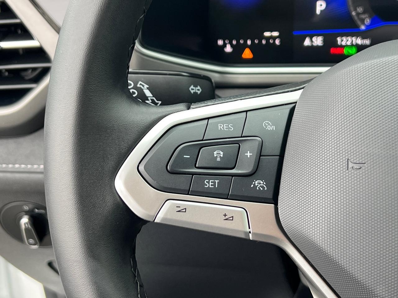 2025 Volkswagen Taos 1.5T SE Black Hagerstown MD