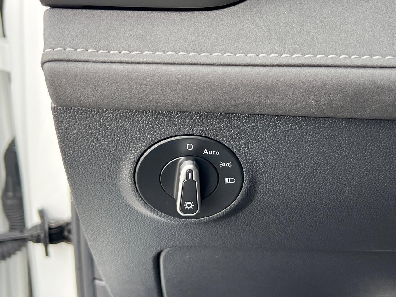 2025 Volkswagen Taos 1.5T SE Black Hagerstown MD