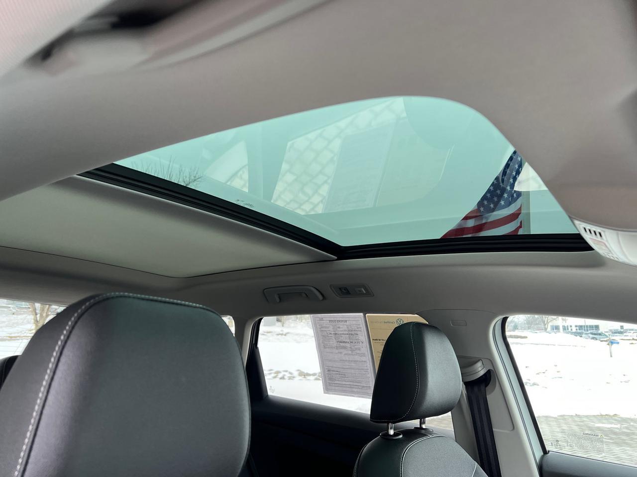 2025 Volkswagen Taos 1.5T SE Black Hagerstown MD