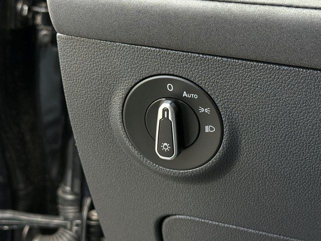 2025 Volkswagen Taos 1.5T SE Black Springfield VA