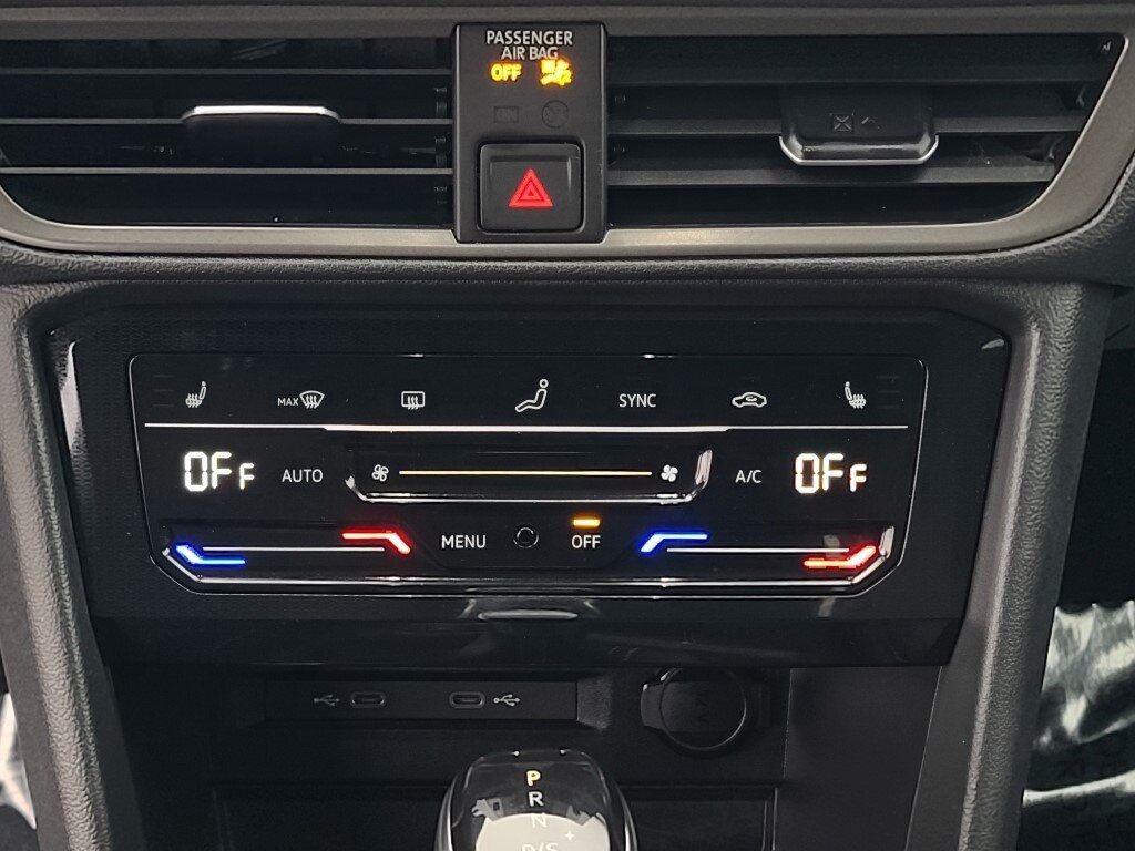 2025 Volkswagen Taos 1.5T SE Black Springfield VA