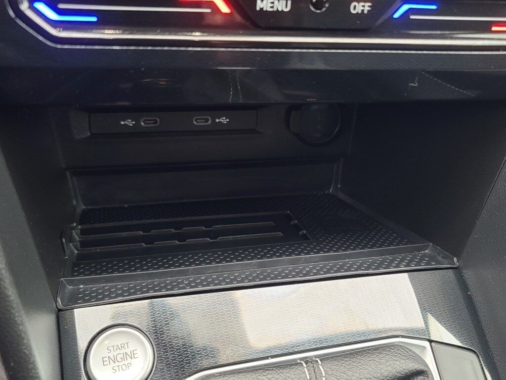 2025 Volkswagen Taos 1.5T SE Black Springfield VA