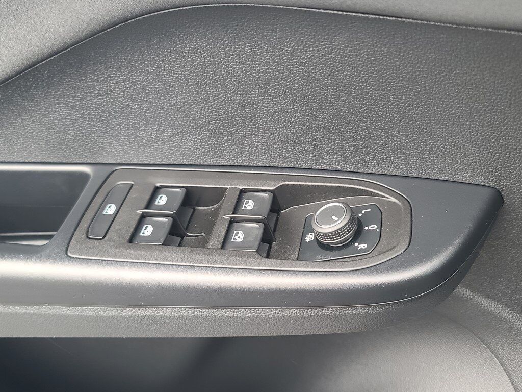 2025 Volkswagen Taos 1.5T SE Black Springfield VA