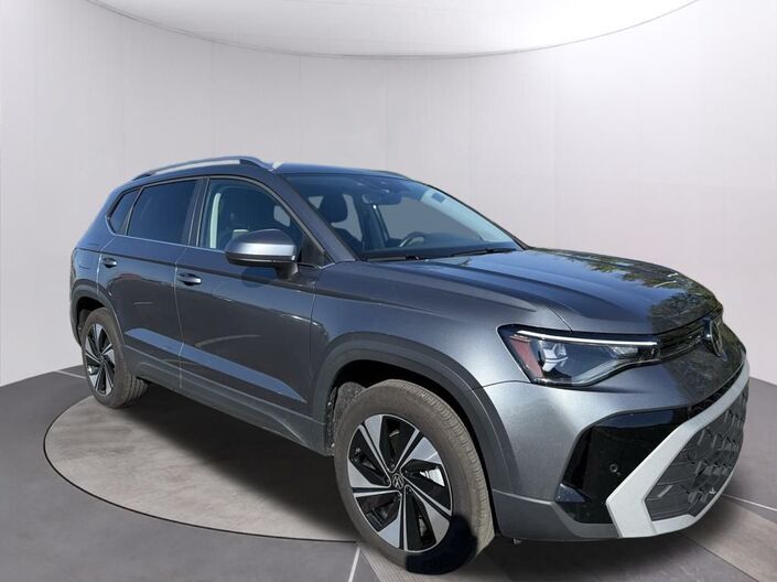 2025 Volkswagen Taos 1.5T SE Oshkosh WI