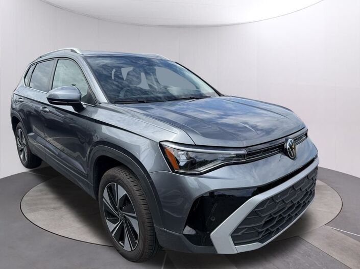 2025 Volkswagen Taos 1.5T SE Oshkosh WI