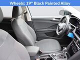 2025 Volkswagen Taos 1.5T SE Oshkosh WI